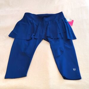 Eleven cropped leggings w skirt, Large